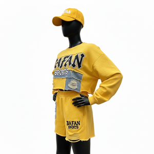 Ensemble court en molleton 100 % coton brossé doux pour femme, jaune avec empiècements en jean, effet vieilli, logo personnalisé - Product Image 4