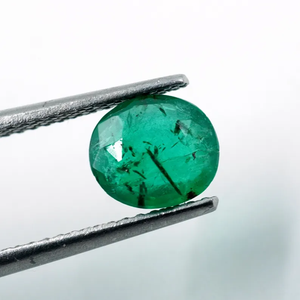 Esmeralda Natural de Rajasthan, Gema Facetada de 1.15ct, Forma Ovalada, Color Verde Esmeralda (7X6X3.5MM), HAYAAT GEMS para Joyería - Product Image 5
