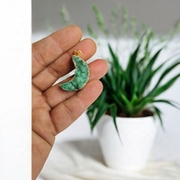 Pendentif en Agate Druzy Cristal Géode Poli, Sculpté et Gravé, Forme Naturelle, Plaqué Or, Bordure Dorée, Haute Qualité, Vente en Gros