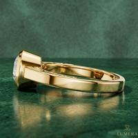 Bague de fiançailles solitaire intemporelle avec diamant de laboratoire taille ronde, monture closée en or massif avec épaules en filigrane détaillées