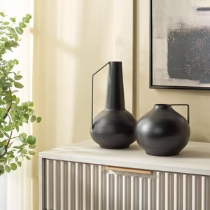 Jarrón de Mesa Moderno de Metal Negro, Diseño Minimalista con Asa, Escultura Decorativa - Product Image 5