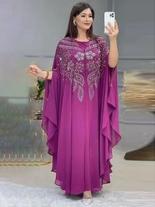 Abaya blanche en polyester coupe ajustée avec broderie perlée dorée, col montant, manches longues, longueur ras du sol, robe modeste pour l'Aïd et les mariages, pour femmes du Moyen-Orient - Product Image 5