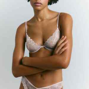 Sujetador Deportivo Personalizado de Talla Grande para Mujer, Último Modelo en Ropa Deportiva para Gimnasio, con Cierre Frontal y Tirantes Ajustables - Product Image 1