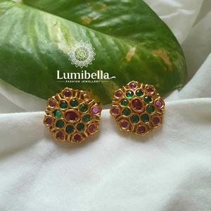 Gold Pearl and Diamond Stud Earrings-Vintage Cute Classic Style for Party Wedding - Product Image 1