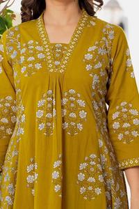 Costume trapèze en coton imprimé numérique couleur moutarde pour femme, coupe droite, longueur genou, tenue décontractée traditionnelle Inde Pakistan toutes saisons - Product Image 5