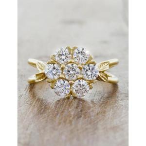 Anillo de compromiso con diseño de hojas y diamantes de corte redondo en oro amarillo de 14K, inspirado en la naturaleza, regalo floral de boda para mujer - Product Image 1