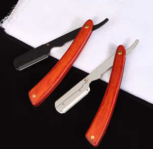 Navaja de Afeitar Profesional de Acero Inoxidable con Mango de Madera, Afeitadora Manual para Barba, Personalizable para Hombres - Product Image 3