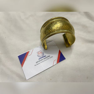 Bracelets manchette faits main en cuivre pur et laiton – Accessoires de mode tendance pour la santé de la peau, le yoga et le soulagement du stress - Product Image 6