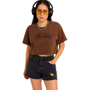 เสื้อยืดครอปสีน้ำตาลพิมพ์ลายตัวอักษรแขนสั้นคอกลมสไตล์ลำลองแฟชั่นสตรี - Product Image 3