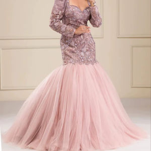 Vestido de Novia de Tul con Pedrería Lavanda, Hermoso Atuendo Nupcial, Nuevo Vestido de Novia de Moda de Alta Calidad con Mangas Largas - Product Image 1