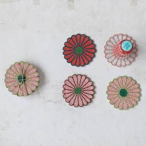 Posavasos de Lujo con Bordado Decorativo y Cuentas, Hecho a Mano con Cuentas Brillantes, Bordado Fino, Artesanía MD, Diseño Personalizado - Product Image 2