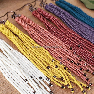 Vente en gros de boucles d'oreilles en verre véritable, élégantes et légères, avec pompon en perles, bohème tribal pour filles, artisanat RF pour femmes - Product Image 5