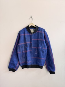 Veste d'hiver faite à la main, veste bomber matelassée Kantha, veste unisexe à fermeture éclair - Product Image 1
