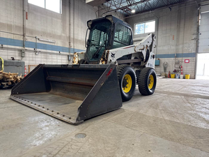 Cargadora Compacta S850 2022 con Cabina Cerrada, Máquina de Construcción de Alto Rendimiento, Carga Nominal de 200 Toneladas, Bomba y Caja de Cambios de 60/75 KW - Product Image 3