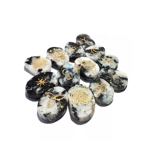 Karuna de haute qualité pierre de lune arc-en-ciel forme pierre de palmier 13 pièces ensemble karuna pierre précieuse en cristal de guérison naturelle ensemble Karuna en gros - Product Image 3