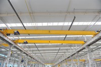 Pont roulant monopoutre européen de 10 tonnes à faible hauteur de dégagement avec palan électrique et télécommande sans fil, marque SANTO, pour levage en usine