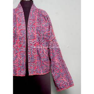 Veste matelassée Kantha en coton faite à la main avec manches longues, imprimé floral, pour femmes, hiver, vente en gros - Product Image 3