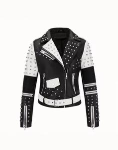 Blouson de motard unisexe en cuir véritable noir et blanc avec rivets, fermetures éclair, ceinture, coupe ajustée, col rabattu, color block, décontracté, pour l'hiver - Product Image 1