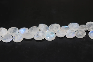 Cuentas en forma de corazón facetadas de piedra lunar arcoíris 9,5-10,5mm 8 pulgadas piedra Natural de Corte Lateral al por mayor para la fabricación de joyas - Product Image 6