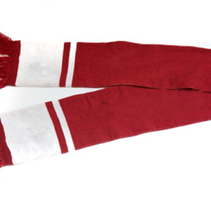 Bufanda Térmica de Punto Jacquard Larga Color Granate y Blanco con Rayas de Doble Cara y Flecos de la Hermandad Delta Sigma Theta, 100% Acrílico - Product Image 5