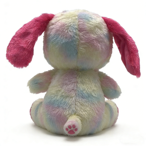 Conejito con efecto tie-dye en tonos pastel de rosa, azul y amarillo, orejas largas y flexibles de color rosa intenso y almohadillas para las patas, vientre y hocico blancos y esponjosos. - Product Image 6