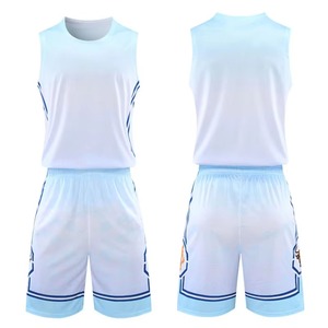 Ensemble d'uniformes de basketball personnalisés blancs et bleu clair pour hommes, maillot et short de basketball vierges par sublimation, kit de sport respirant pour équipe - Product Image 3