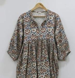 Vestido Túnica Midi de Algodón con Estampado Floral Tie Dye Hecho a Mano para Mujer |   Vestido Boho Étnico Indio de Verano con Cintura Natural y Silueta en A - Product Image 2