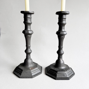 Porte-bougie moderne en fer, design artistique multi-niveaux pour la décoration de la maison et de la table - Product Image 4