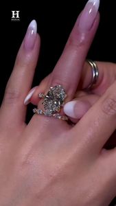แหวนหมั้นเพชรแล็บโกรว์ Luxury Toi et Moi ทอง 14K ประดับเพชรสองเม็ดทรงรูปไข่และทรงมาร์คีส์ แหวนวงนิรันดร์สำหรับผู้หญิง - Product Image 3