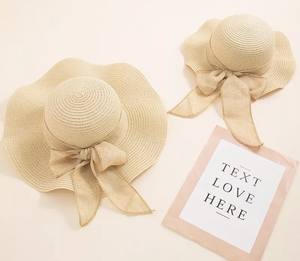 Sombrero de paja de ala ancha para mujer con cuerda adornada con flores femeninas para viajes de playa de verano buena protección solar - Product Image 1