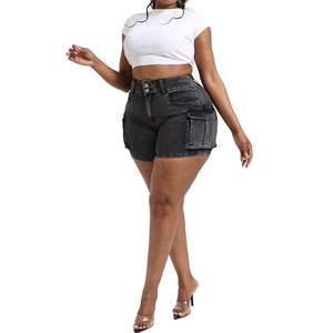 Shorts en jean cargo noirs élégants pour femme, en coton denim vintage, coupe droite, taille mi-haute, lavables et résistants à la décoloration, pour l'été - Product Image 6