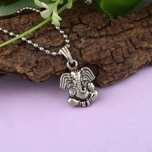 Collier pendentif en argent plaqué Lord Ganesh, style vintage, bijoux religieux pour usage spirituel, colliers pendentifs raffinés Arya Digital - Product Image 3