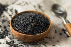 เมล็ดงาดำดิบ งาดำเม็ดเต็ม สำหรับทำเบเกอรี่ อาหาร และสูตรอาหาร ขายส่ง - Product Image 1