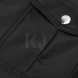 Chemises en cuir douces et confortables pour hommes, tissu durable, design élégant, idéales pour le bureau et les occasions de soirée. - Product Image 5