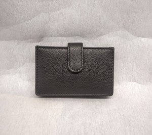 กระเป๋าสตางค์หนังแท้แบบสั้นเรียบง่าย ปิดด้วยกระดุม เหมาะสำหรับใส่บัตรประจำตัวพนักงานสำนักงาน บัตรธุรกิจ บัตรเดินทาง ราคาดีที่สุด - Product Image 2