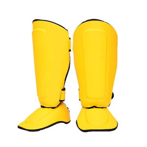 Protectores de espinilla de cuero y PU para adultos, precio económico de fabricante pakistaní, MOQ bajo, para boxeo y protección. - Product Image 1