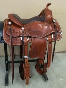 Sillas de Montar a Caballo de Cuero de Búfalo Auténtico Color Marrón, Diseño Personalizado con Grabado, Precio Directo de Fábrica - Product Image 6