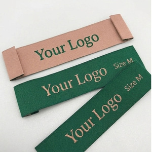 Étiquettes de vêtements tissées personnalisées avec logo, taille XL, en tissu coton, de type rectangulaire, pliées, avec bord coupé à chaud, étiquettes pour vêtements - Product Image 3