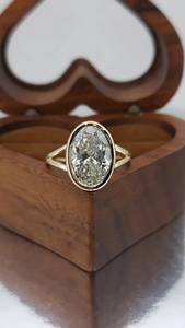 Anillo de Compromiso de Diamantes de Corte Ovalado de Lujo de 4 Quilates, Oro Sólido de 14K, Estilo Clásico, Joyería para Mujer, Diamantes Cultivados en Laboratorio con Certificación IGI - Product Image 3