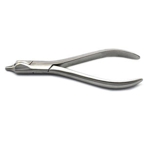 Pince à plier les fils orthodontiques universelle, à pointes dentelées coudées, poignée ergonomique, 16 cm, en acier, certifiée CE, Dentalby Blush surgical - Product Image 4