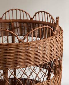 Hermosa Cesta de Ratán Marrón con Borde Festoneado y Patrón Cruzado, Contenedor de Almacenamiento Tejido a Mano, Organizador Decorativo - Product Image 5