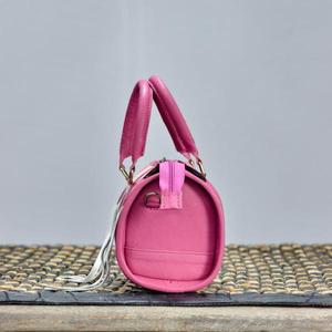 Bolso Speedy Pequeño de Cuero Genuino con Paneles de Piel de Vacuno y Detalles de Borlas, de Lujo para Viaje, en Rojo y Blanco, Gran Capacidad, Ligero - Product Image 4