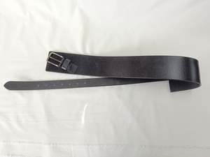 Ceinture en cuir véritable tendance 2026, style formel, durable, avec boucle en alliage à anneau en D, motif uni, options de personnalisation, vente en gros - Product Image 4