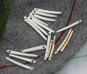 Herramienta de costura moderna hecha a mano con hueso de búfalo natural y cuero, impermeable, tallada y pulida, de blossom craft india - Product Image 3