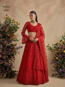 Ensemble 3 pièces de style boutique pour soirée, comprenant un Lehenga Choli papillon de créateur avec doublure en soie Banglori non cousue, vêtements ethniques - Product Image 4