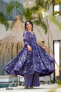 Designer 3 Pieces Beautiful Digital Printed Full Flair <b>Kurti</b> With Bottom And Dupatta Collection - Product Image 3