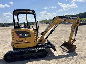 Mini-excavatrice sur chenilles Caterpillar CR 302.7D de 2018 avec vérin hydraulique Huade, garantie 1 an - Product Image 4