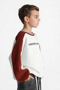 เสื้อสเวตเชิ้ตคอกลมแขนยาวทรงหลวมพิมพ์ลายเรียบง่ายสำหรับเด็กผู้ชาย ONETEN สีขาวแดง เหมาะสำหรับใส่ในฤดูหนาว - Product Image 3