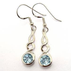 Pendientes Cruzados de Topacio Azul Cielo Natural, Plata de Ley 925, Regalo de Piedra de Nacimiento de Diciembre para Ella, Aniversario - Product Image 1