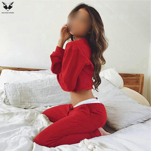 Stylish Women Crop Top Sweatsuit Outfit With Shirt And Jogger Pants Casual Two Piece Tracksuit For Sports And Travel - Product Image 5